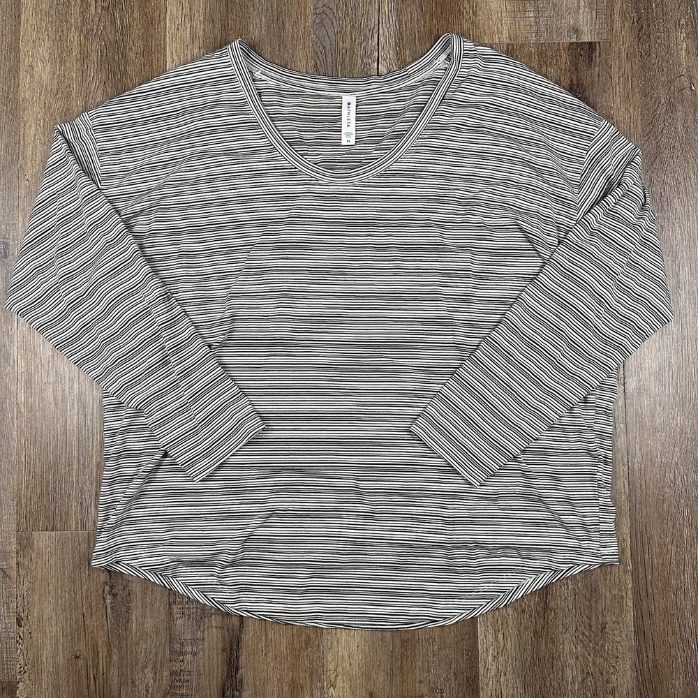 Athleta Cloudlight Stratus Long Sleeve Striped Shirt Black White Size XL